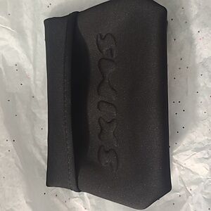 NWOT skims neoprene waterproof mini cosmetic bag